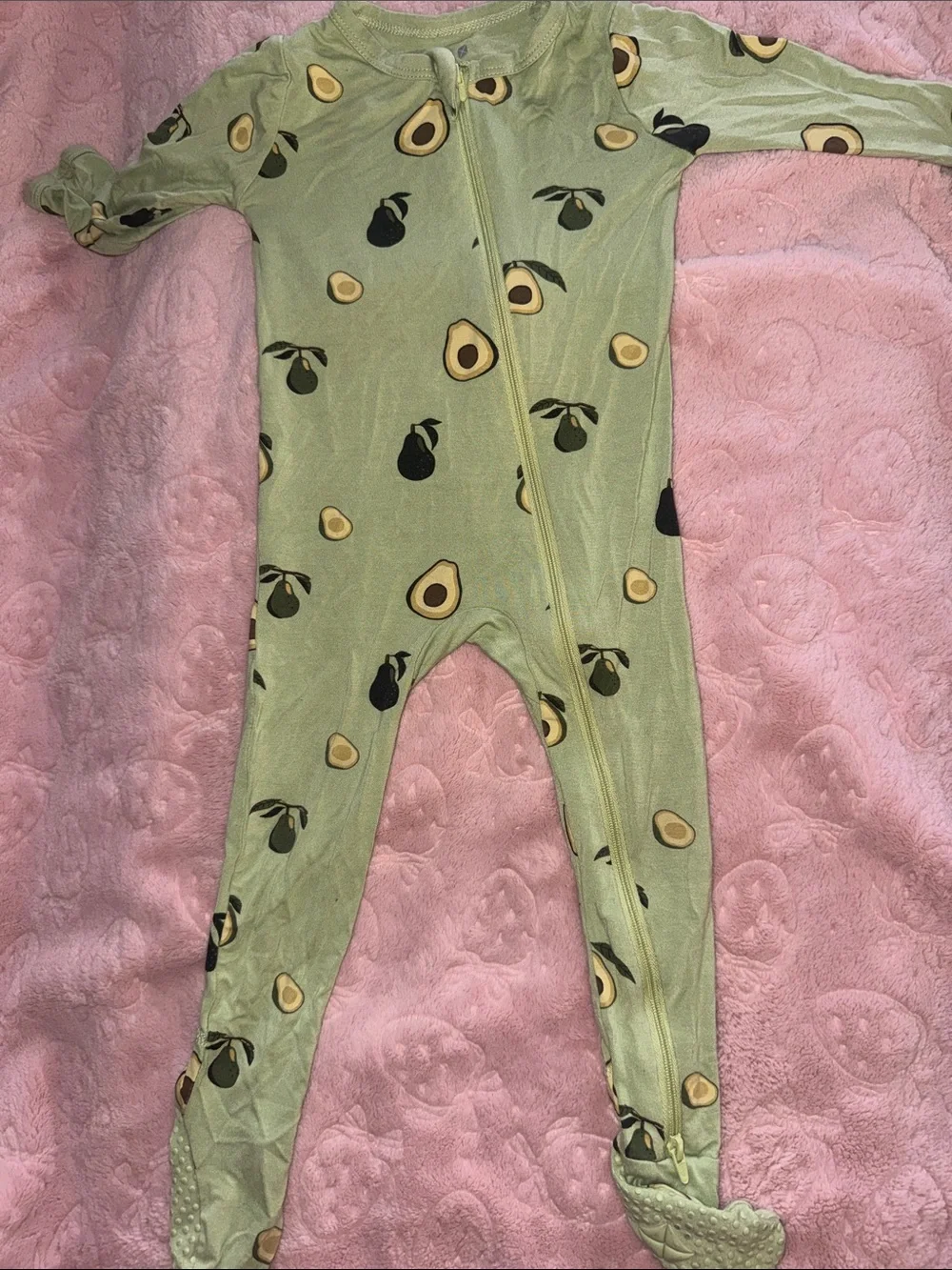 Kyte Baby  12-18 monthsKids Avocado Print One-Piece Footed Pajamas - Light Green